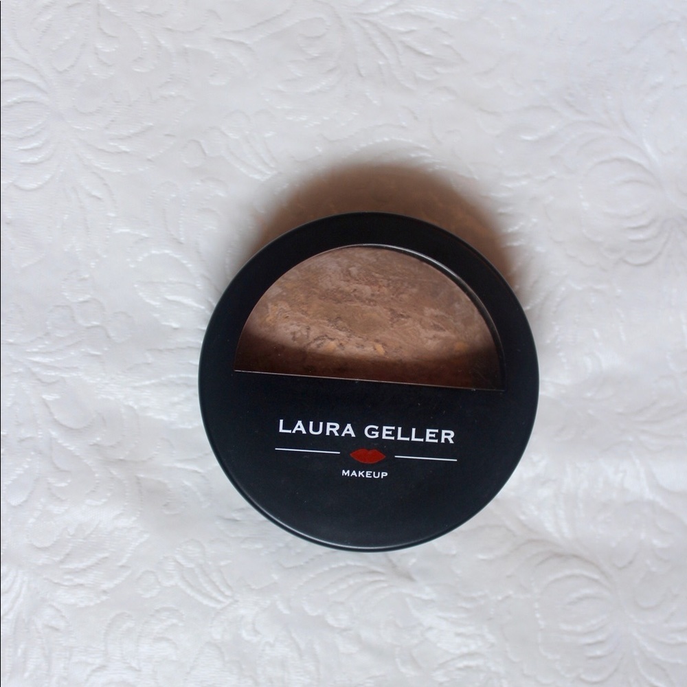 Laura Geller Balance-n-Brighten Regular Foundation